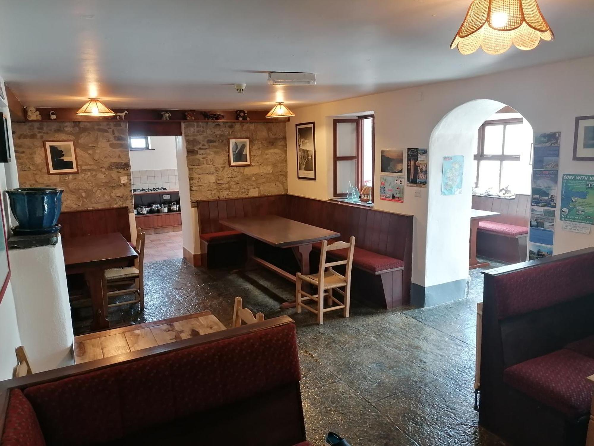 Aille River Tourist Hostel Glamping Doolin Zewnętrze zdjęcie
