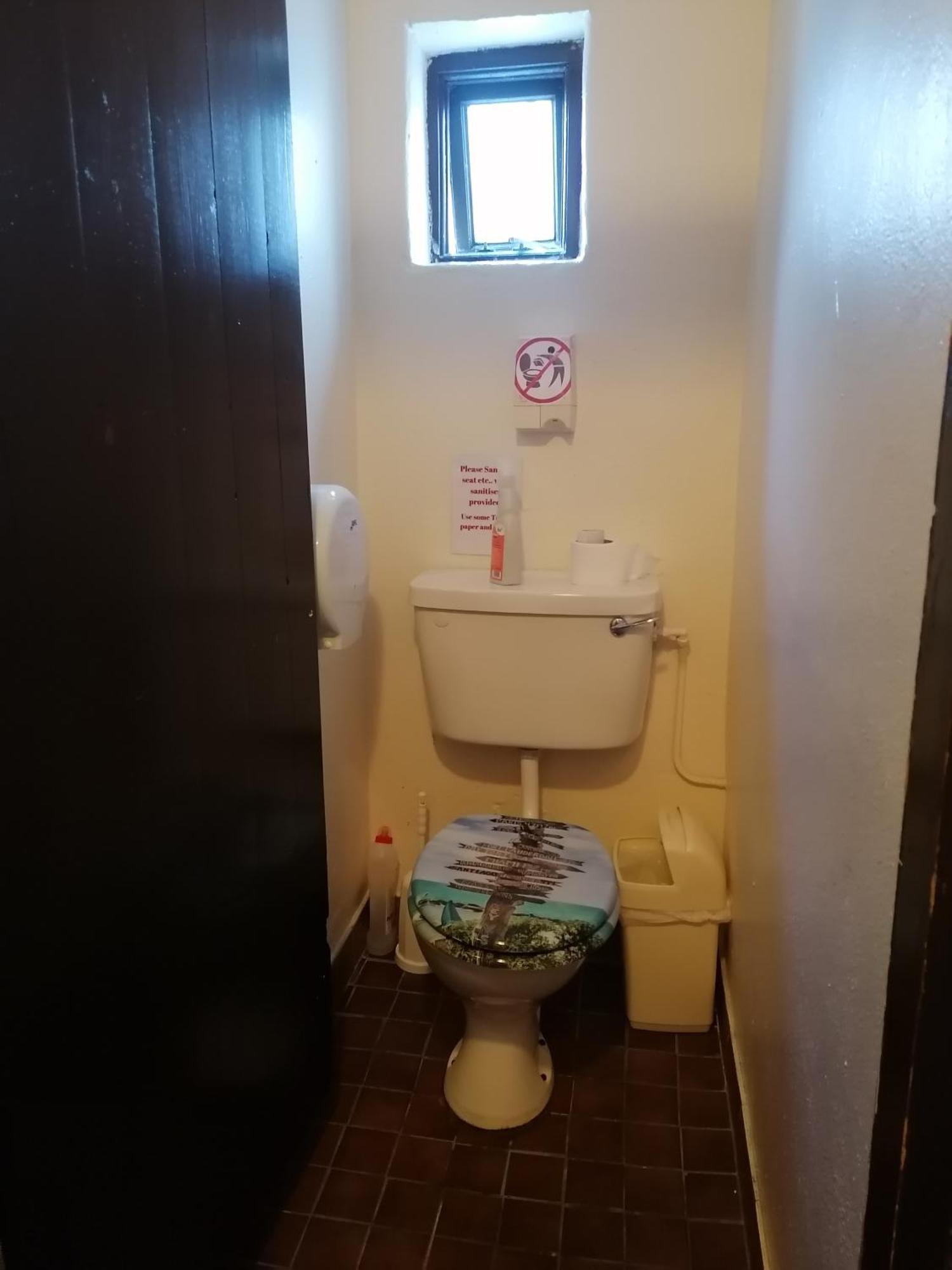 Aille River Tourist Hostel Glamping Doolin Zewnętrze zdjęcie